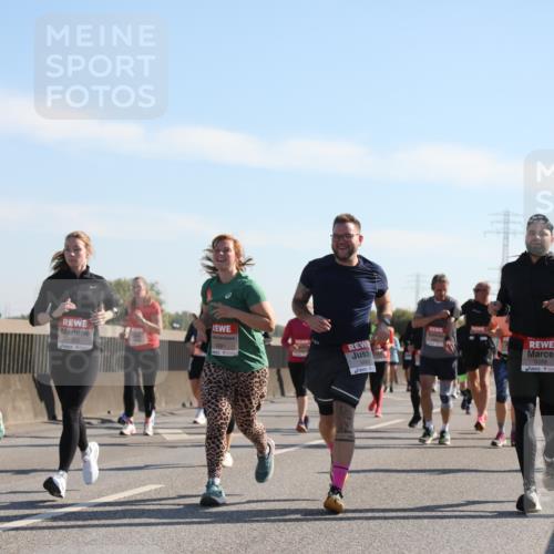 03.10.2025 - Köhlbrandbrückenlauf Yannick Fuchs http://msf.ph/oto/9179887 03.10.2025 11:20:18 Position 3 4855, 4291, 6660, 6299 meine-sportfotos.de
