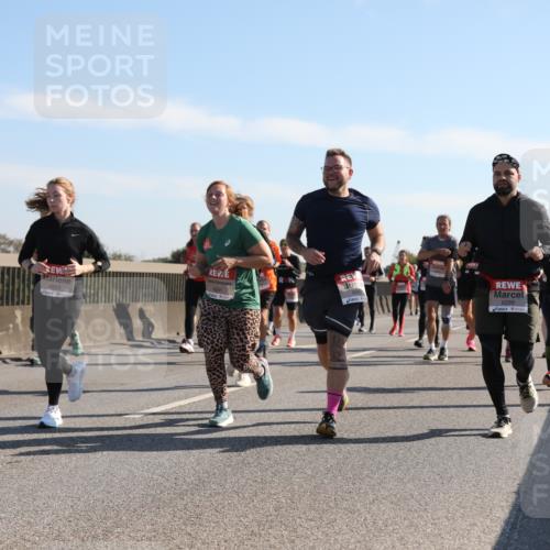 03.10.2025 - Köhlbrandbrückenlauf Yannick Fuchs http://msf.ph/oto/9179895 03.10.2025 11:20:19 Position 3 4291, 6299 meine-sportfotos.de