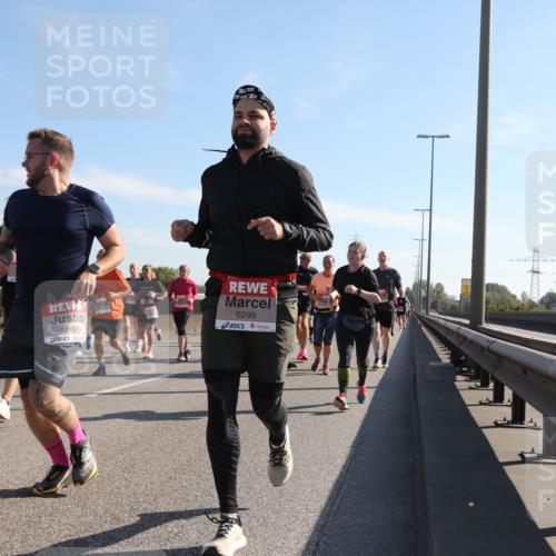 03.10.2025 - Köhlbrandbrückenlauf Yannick Fuchs http://msf.ph/oto/9179904 03.10.2025 11:20:20 Position 3 6660, 6299 meine-sportfotos.de