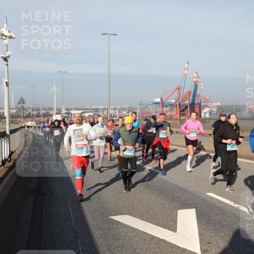 03.10.2025 - Köhlbrandbrückenlauf Yannick Fuchs http://msf.ph/oto/9179967 03.10.2025 08:53:24 Position 2 2158 meine-sportfotos.de