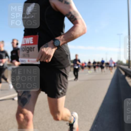 03.10.2025 - Köhlbrandbrückenlauf Yannick Fuchs http://msf.ph/oto/9180000 03.10.2025 11:20:32 Position 3 5678 meine-sportfotos.de