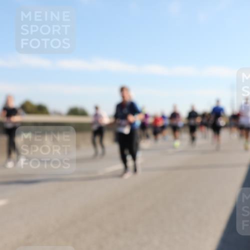 03.10.2025 - Köhlbrandbrückenlauf Yannick Fuchs http://msf.ph/oto/9180002 03.10.2025 11:20:32 Position 3  meine-sportfotos.de