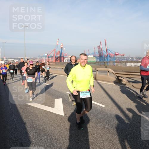 03.10.2025 - Köhlbrandbrückenlauf Yannick Fuchs http://msf.ph/oto/9180026 03.10.2025 08:53:30 Position 2 7, 2362 meine-sportfotos.de