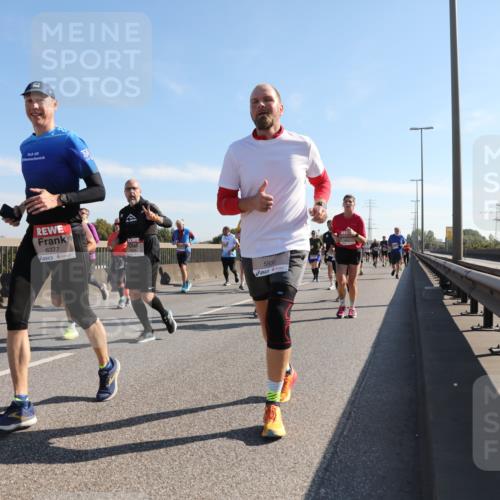 03.10.2025 - Köhlbrandbrückenlauf Yannick Fuchs http://msf.ph/oto/9180040 03.10.2025 11:20:36 Position 3 6377, 5930 meine-sportfotos.de