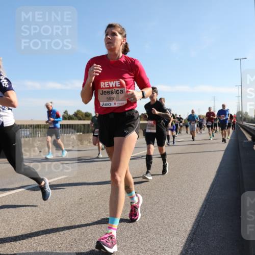 03.10.2025 - Köhlbrandbrückenlauf Yannick Fuchs http://msf.ph/oto/9180056 03.10.2025 11:20:38 Position 3 5931 meine-sportfotos.de