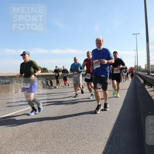 03.10.2025 - Köhlbrandbrückenlauf Yannick Fuchs http://msf.ph/oto/9180083 03.10.2025 11:20:41 Position 3 6070 meine-sportfotos.de