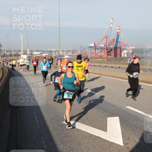 03.10.2025 - Köhlbrandbrückenlauf Yannick Fuchs http://msf.ph/oto/9180090 03.10.2025 08:53:38 Position 2  meine-sportfotos.de