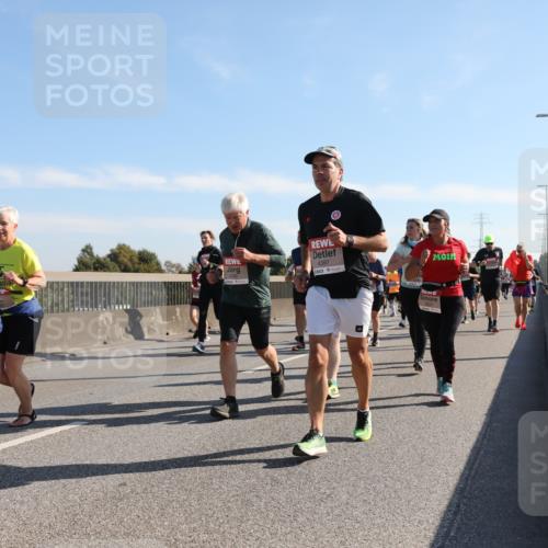 03.10.2025 - Köhlbrandbrückenlauf Yannick Fuchs http://msf.ph/oto/9180127 03.10.2025 11:20:46 Position 3 4397 meine-sportfotos.de