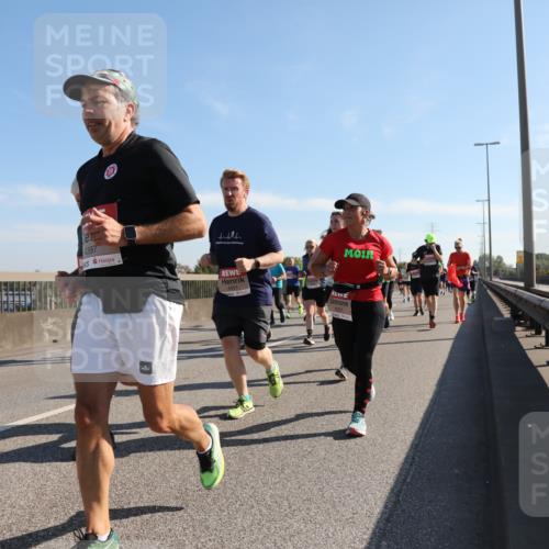 03.10.2025 - Köhlbrandbrückenlauf Yannick Fuchs http://msf.ph/oto/9180135 03.10.2025 11:20:47 Position 3 1397, 4601 meine-sportfotos.de