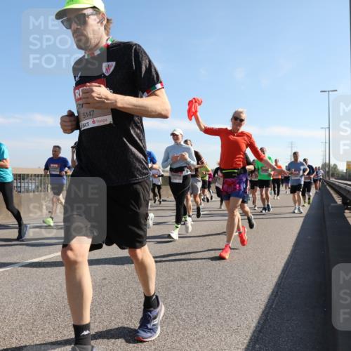 03.10.2025 - Köhlbrandbrückenlauf Yannick Fuchs http://msf.ph/oto/9180168 03.10.2025 11:20:50 Position 3 5147 meine-sportfotos.de