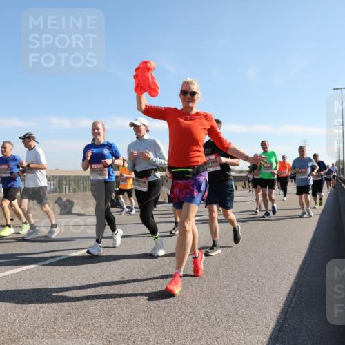 03.10.2025 - Köhlbrandbrückenlauf Yannick Fuchs http://msf.ph/oto/9180174 03.10.2025 11:20:51 Position 3  meine-sportfotos.de