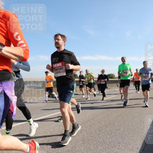 03.10.2025 - Köhlbrandbrückenlauf Yannick Fuchs http://msf.ph/oto/9180186 03.10.2025 11:20:52 Position 3 4825 meine-sportfotos.de
