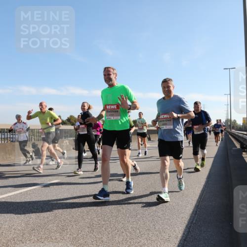 03.10.2025 - Köhlbrandbrückenlauf Yannick Fuchs http://msf.ph/oto/9180198 03.10.2025 11:20:53 Position 3 4721, 4889 meine-sportfotos.de