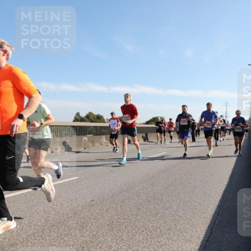 03.10.2025 - Köhlbrandbrückenlauf Yannick Fuchs http://msf.ph/oto/9180222 03.10.2025 11:20:55 Position 3  meine-sportfotos.de