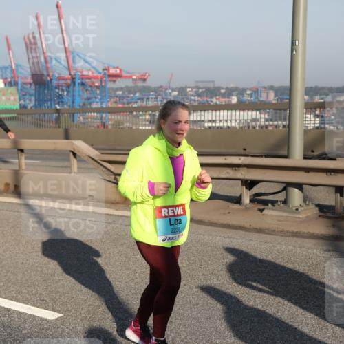 03.10.2025 - Köhlbrandbrückenlauf Yannick Fuchs http://msf.ph/oto/9180229 03.10.2025 08:53:57 Position 2 2235 meine-sportfotos.de