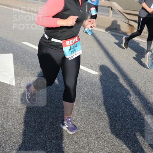 03.10.2025 - Köhlbrandbrückenlauf Yannick Fuchs http://msf.ph/oto/9180262 03.10.2025 08:54:02 Position 2 2829 meine-sportfotos.de
