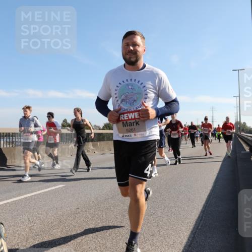 03.10.2025 - Köhlbrandbrückenlauf Yannick Fuchs http://msf.ph/oto/9180274 03.10.2025 11:21:00 Position 3 5261, 4 meine-sportfotos.de