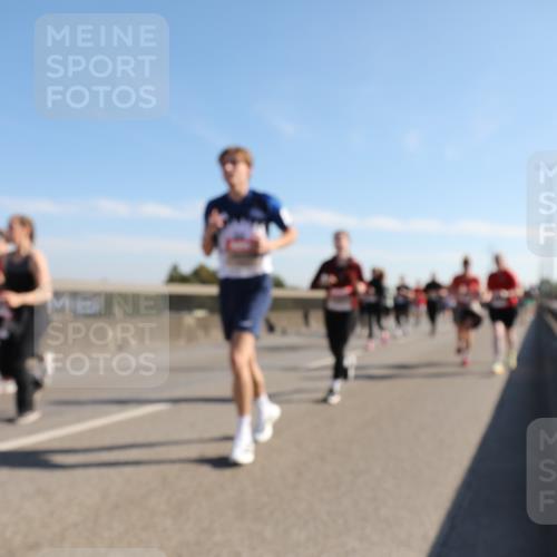 03.10.2025 - Köhlbrandbrückenlauf Yannick Fuchs http://msf.ph/oto/9180285 03.10.2025 11:21:01 Position 3  meine-sportfotos.de