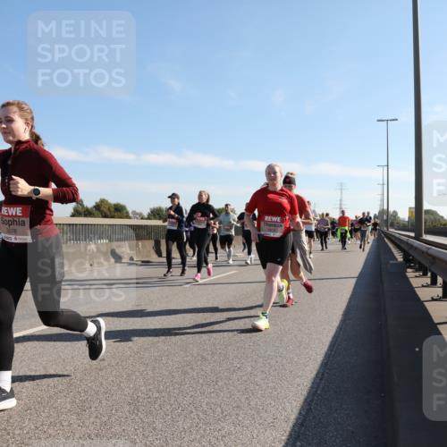 03.10.2025 - Köhlbrandbrückenlauf Yannick Fuchs http://msf.ph/oto/9180297 03.10.2025 11:21:02 Position 3 5078, 4812 meine-sportfotos.de