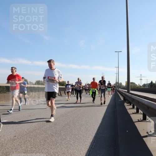 03.10.2025 - Köhlbrandbrückenlauf Yannick Fuchs http://msf.ph/oto/9180305 03.10.2025 11:21:05 Position 3 5107 meine-sportfotos.de
