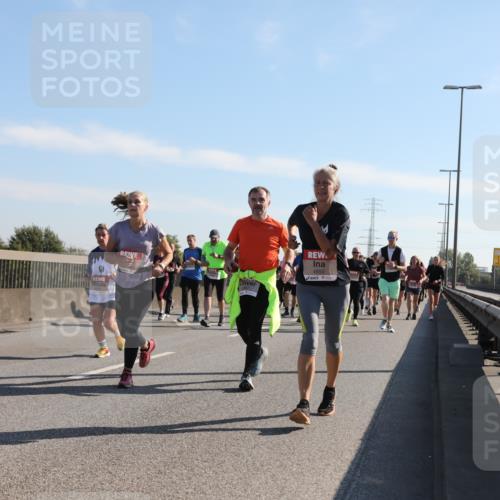03.10.2025 - Köhlbrandbrückenlauf Yannick Fuchs http://msf.ph/oto/9180317 03.10.2025 11:21:07 Position 3 4950 meine-sportfotos.de