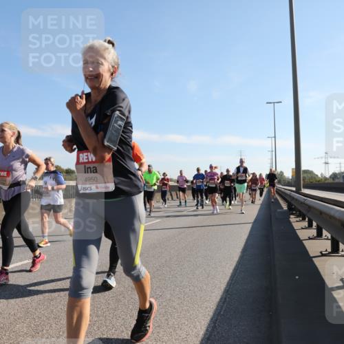 03.10.2025 - Köhlbrandbrückenlauf Yannick Fuchs http://msf.ph/oto/9180333 03.10.2025 11:21:08 Position 3 4950 meine-sportfotos.de