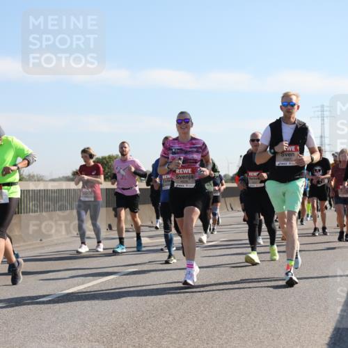 03.10.2025 - Köhlbrandbrückenlauf Yannick Fuchs http://msf.ph/oto/9180346 03.10.2025 11:21:09 Position 3 4626, 6209, 6261, 4567 meine-sportfotos.de