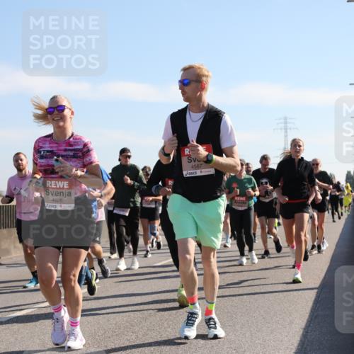 03.10.2025 - Köhlbrandbrückenlauf Yannick Fuchs http://msf.ph/oto/9180354 03.10.2025 11:21:10 Position 3 4626, 4567 meine-sportfotos.de