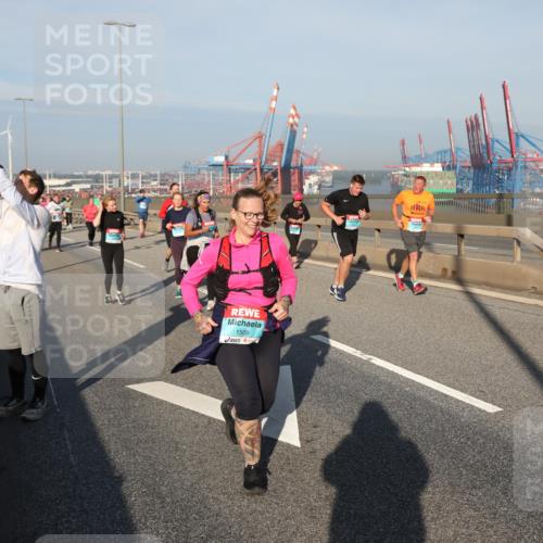 03.10.2025 - Köhlbrandbrückenlauf Yannick Fuchs http://msf.ph/oto/9180375 03.10.2025 08:54:28 Position 2 1509 meine-sportfotos.de