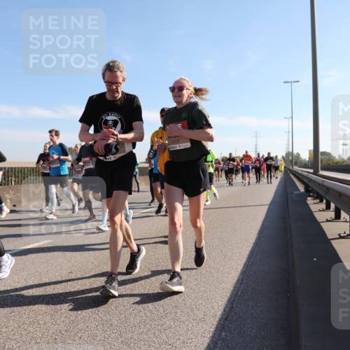 03.10.2025 - Köhlbrandbrückenlauf Yannick Fuchs http://msf.ph/oto/9180389 03.10.2025 11:21:15 Position 3 520, 5137 meine-sportfotos.de