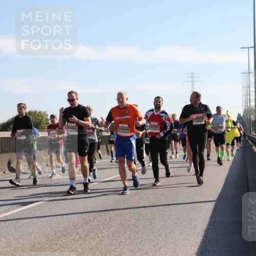 03.10.2025 - Köhlbrandbrückenlauf Yannick Fuchs http://msf.ph/oto/9180412 03.10.2025 11:21:18 Position 3 5128 meine-sportfotos.de