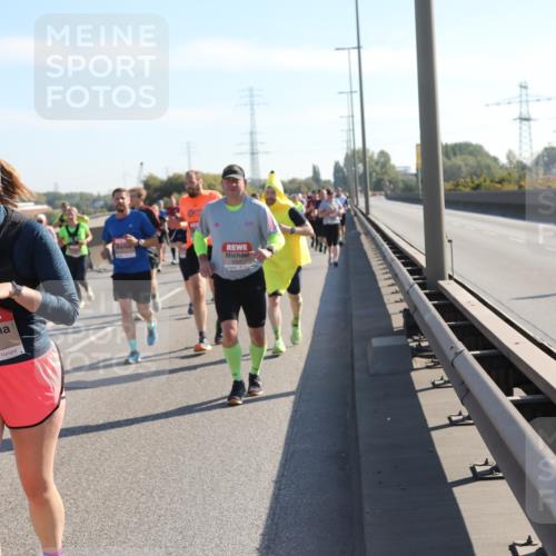 03.10.2025 - Köhlbrandbrückenlauf Yannick Fuchs http://msf.ph/oto/9180431 03.10.2025 11:21:22 Position 3 4818 meine-sportfotos.de
