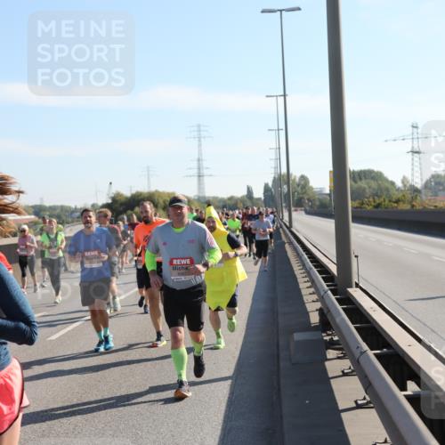 03.10.2025 - Köhlbrandbrückenlauf Yannick Fuchs http://msf.ph/oto/9180432 03.10.2025 11:21:22 Position 3 4818 meine-sportfotos.de