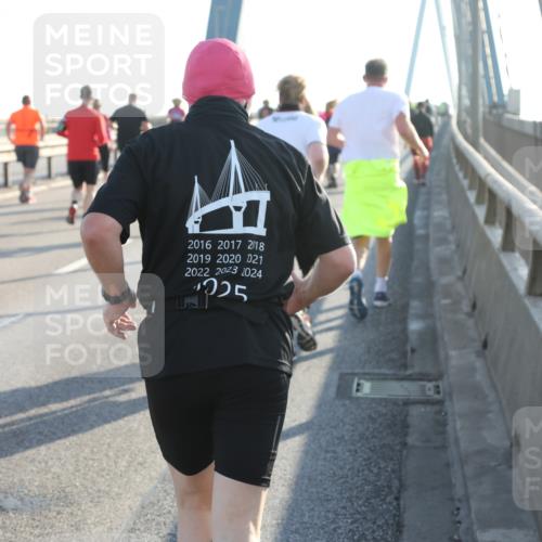 03.10.2025 - Köhlbrandbrückenlauf Yannick Fuchs http://msf.ph/oto/9180441 03.10.2025 08:54:41 Position 2 2016, 2017, 2018, 2019, 2020, 021, 2022, 2023, 2024, 25 meine-sportfotos.de