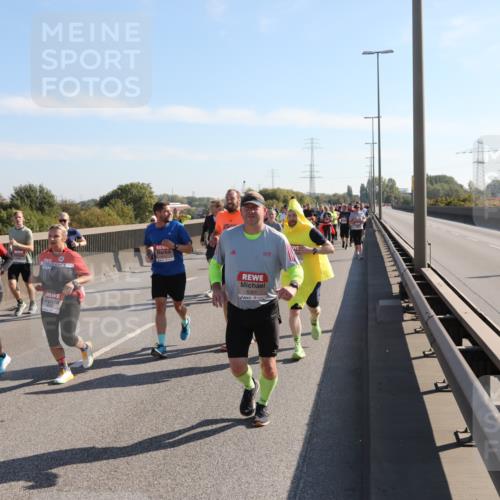03.10.2025 - Köhlbrandbrückenlauf Yannick Fuchs http://msf.ph/oto/9180446 03.10.2025 11:21:24 Position 3 6301 meine-sportfotos.de
