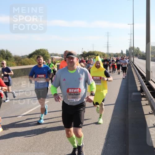 03.10.2025 - Köhlbrandbrückenlauf Yannick Fuchs http://msf.ph/oto/9180450 03.10.2025 11:21:24 Position 3 4711, 6301, 4774 meine-sportfotos.de