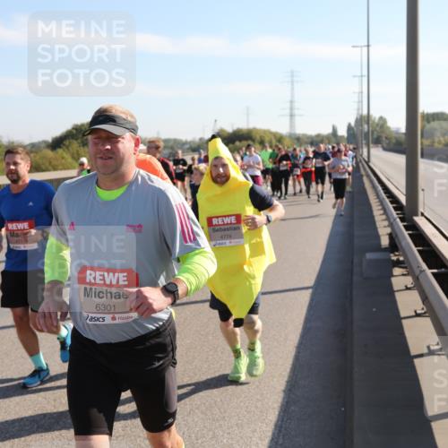 03.10.2025 - Köhlbrandbrückenlauf Yannick Fuchs http://msf.ph/oto/9180455 03.10.2025 11:21:24 Position 3 4719, 4774, 6301 meine-sportfotos.de