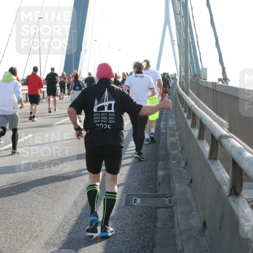 03.10.2025 - Köhlbrandbrückenlauf Yannick Fuchs http://msf.ph/oto/9180456 03.10.2025 08:54:42 Position 2 2016, 2017, 2018, 2019, 2020, 2021, 2022, 2023, 2024, 2225 meine-sportfotos.de