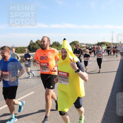 03.10.2025 - Köhlbrandbrückenlauf Yannick Fuchs http://msf.ph/oto/9180465 03.10.2025 11:21:26 Position 3 4711, 6294, 4774 meine-sportfotos.de