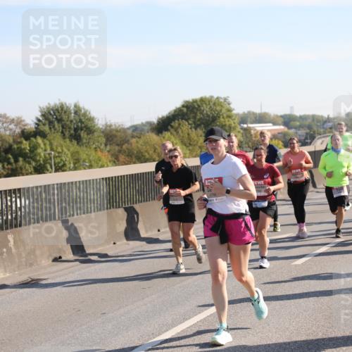 03.10.2025 - Köhlbrandbrückenlauf Yannick Fuchs http://msf.ph/oto/9180490 03.10.2025 11:21:29 Position 3 5138, 4786, 10 meine-sportfotos.de