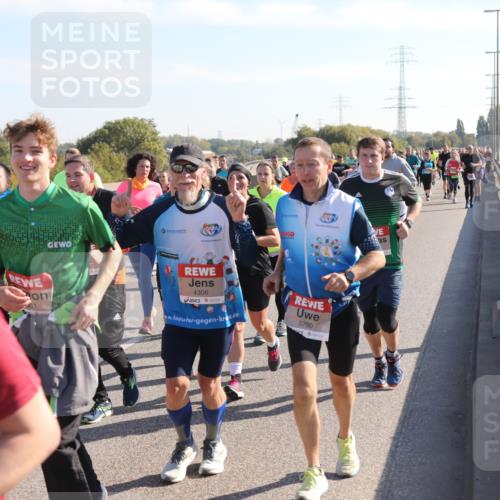 03.10.2025 - Köhlbrandbrückenlauf Yannick Fuchs http://msf.ph/oto/9180527 03.10.2025 11:21:32 Position 3 81, 4306, 5700 meine-sportfotos.de