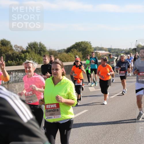 03.10.2025 - Köhlbrandbrückenlauf Yannick Fuchs http://msf.ph/oto/9180545 03.10.2025 11:21:34 Position 3 6149, 4967, 5816 meine-sportfotos.de