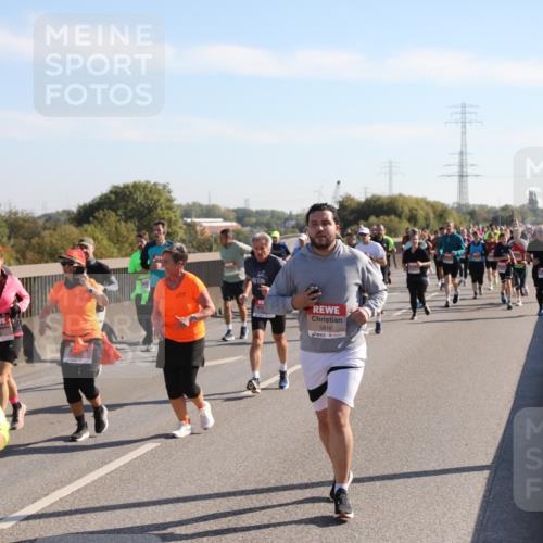 03.10.2025 - Köhlbrandbrückenlauf Yannick Fuchs http://msf.ph/oto/9180549 03.10.2025 11:21:35 Position 3 967, 5816 meine-sportfotos.de