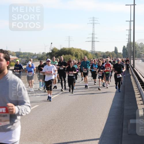 03.10.2025 - Köhlbrandbrückenlauf Yannick Fuchs http://msf.ph/oto/9180558 03.10.2025 11:21:36 Position 3 5816 meine-sportfotos.de