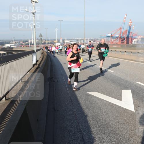 03.10.2025 - Köhlbrandbrückenlauf Yannick Fuchs http://msf.ph/oto/9180568 03.10.2025 08:54:58 Position 2  meine-sportfotos.de
