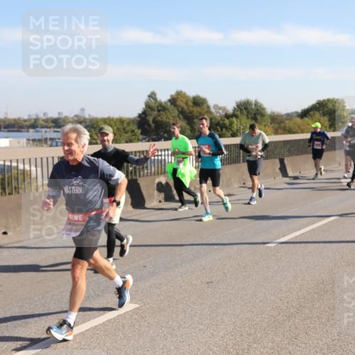 03.10.2025 - Köhlbrandbrückenlauf Yannick Fuchs http://msf.ph/oto/9180586 03.10.2025 11:21:38 Position 3  meine-sportfotos.de