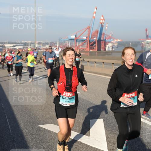 03.10.2025 - Köhlbrandbrückenlauf Yannick Fuchs http://msf.ph/oto/9180609 03.10.2025 08:55:03 Position 2 1440, 3149 meine-sportfotos.de