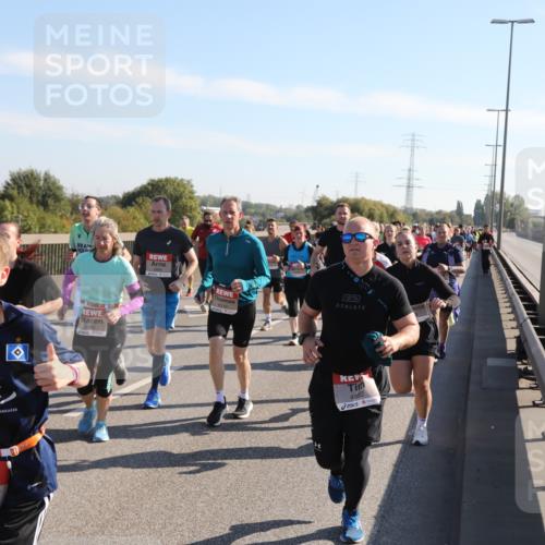 03.10.2025 - Köhlbrandbrückenlauf Yannick Fuchs http://msf.ph/oto/9180621 03.10.2025 11:21:42 Position 3 5886, 4882 meine-sportfotos.de