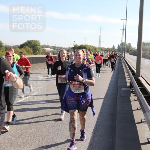 03.10.2025 - Köhlbrandbrückenlauf Yannick Fuchs http://msf.ph/oto/9180652 03.10.2025 11:21:45 Position 3 4987, 4701, 4355 meine-sportfotos.de