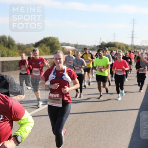 03.10.2025 - Köhlbrandbrückenlauf Yannick Fuchs http://msf.ph/oto/9180678 03.10.2025 11:21:48 Position 3 11, 4971 meine-sportfotos.de